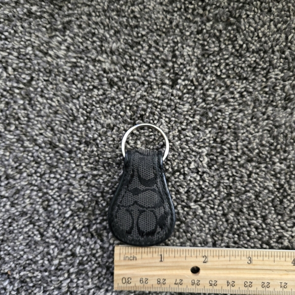 Coach Keychain Black Patterned - Picture 3 of 3